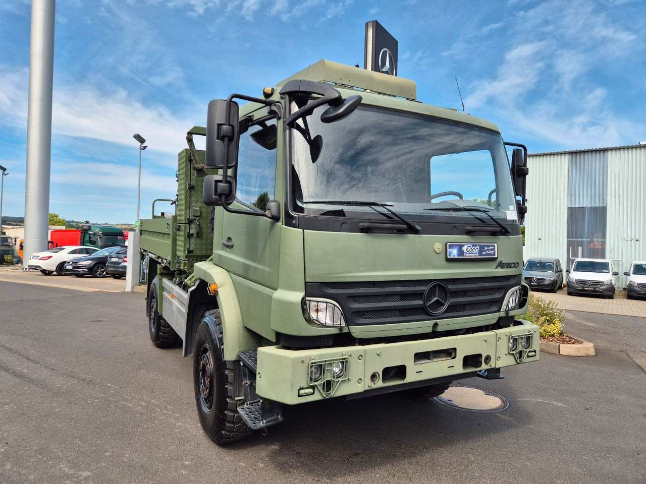 Mercedes-Benz Atego 1018 A 4x4 Pritsche Singlebereift 7 Stück - Camión caja abierta: foto 3 Mercedes-Benz Atego 1018 A 4x4 Pritsche Singlebereift 7 Stück - Camión caja abierta: foto 3