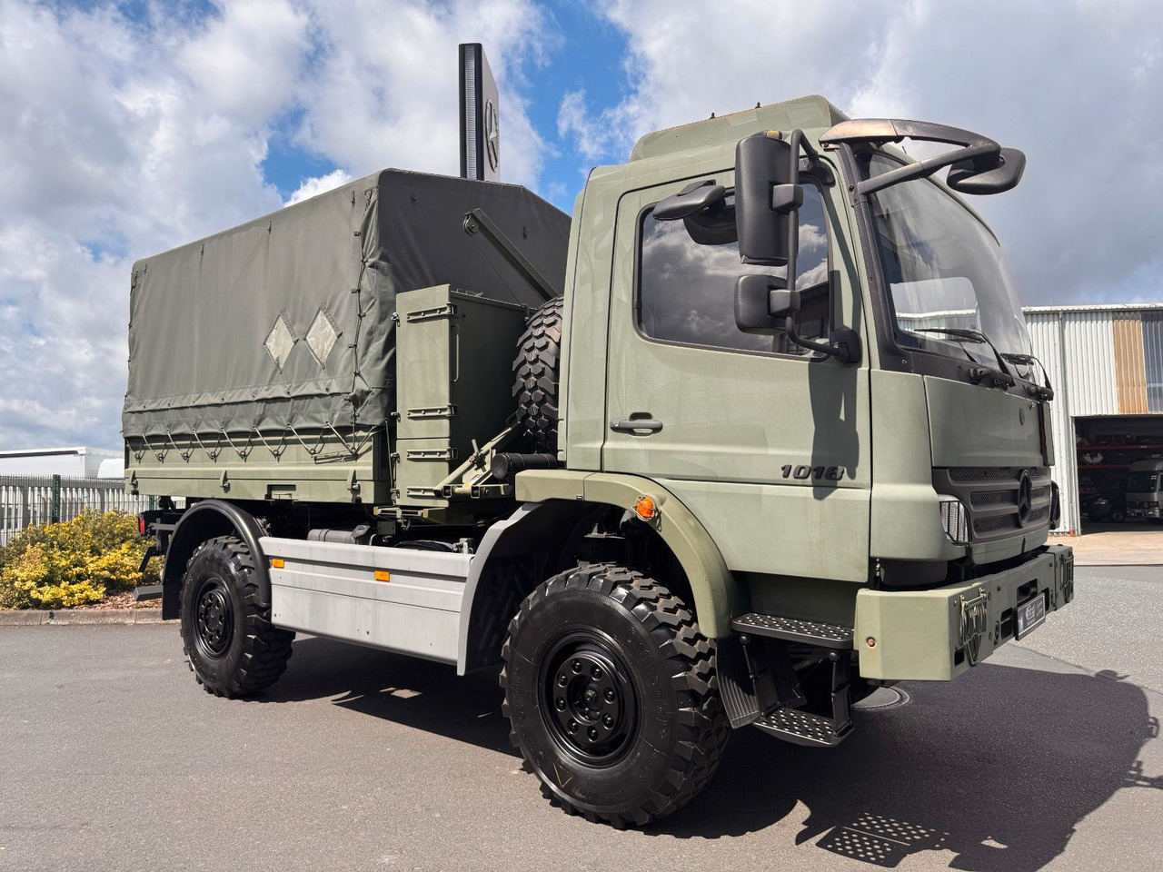 Mercedes-Benz Atego 1018 A 4x4 Singlebereifung 7 Stück vorh. - Camión caja abierta: foto 3 Mercedes-Benz Atego 1018 A 4x4 Singlebereifung 7 Stück vorh. - Camión caja abierta: foto 3