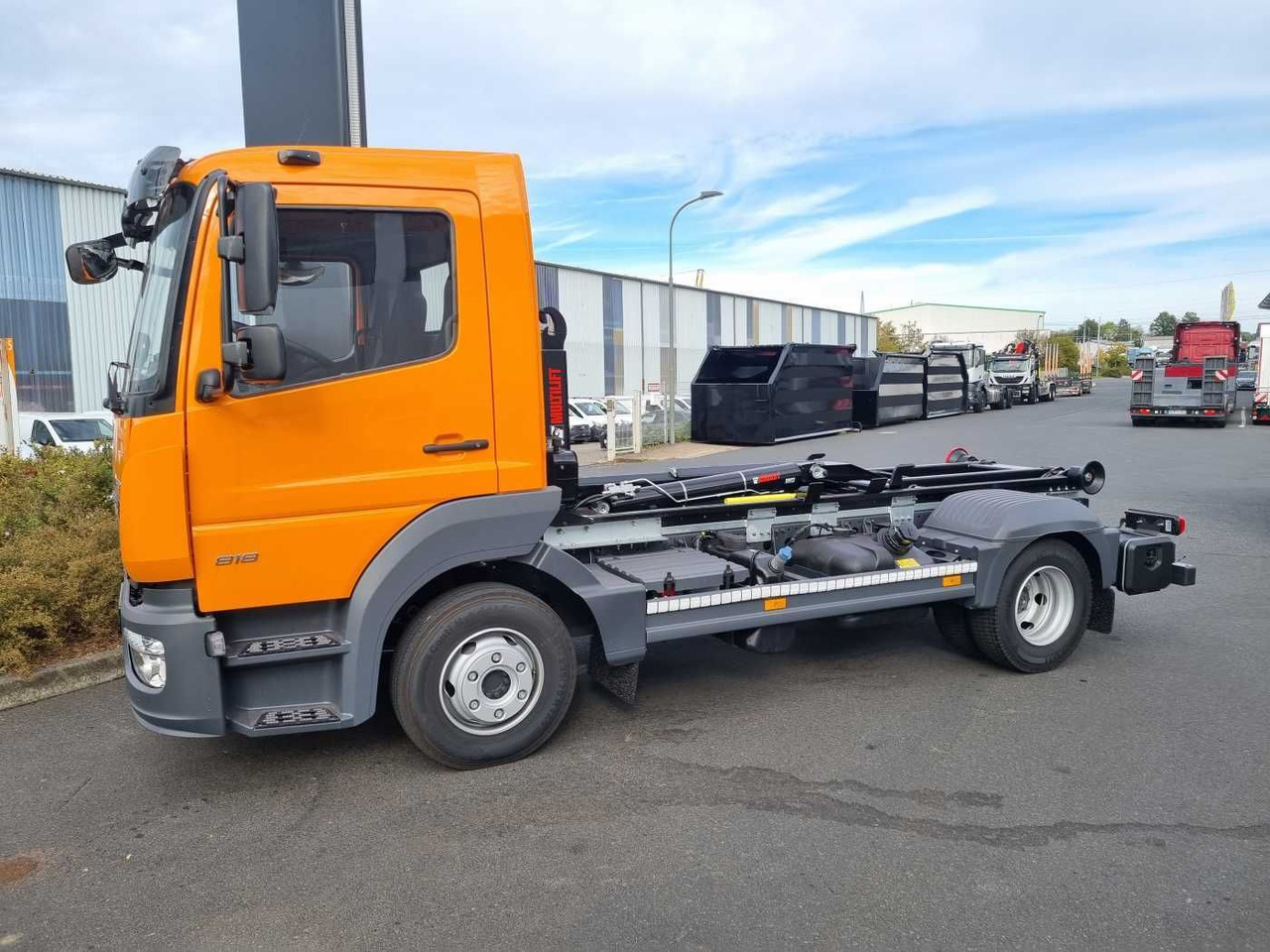 Mercedes-Benz Atego 818 K 4x2 HIAB XR5S3650 AHK Klima - Multibasculante camión: foto 4 Mercedes-Benz Atego 818 K 4x2 HIAB XR5S3650 AHK Klima - Multibasculante camión: foto 4