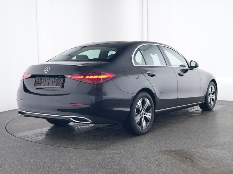 Mercedes-Benz C 180 9G Avantgarde Memory+Distr+ 360°+Keyless+L - Coche: foto 2 Mercedes-Benz C 180 9G Avantgarde Memory+Distr+ 360°+Keyless+L - Coche: foto 2