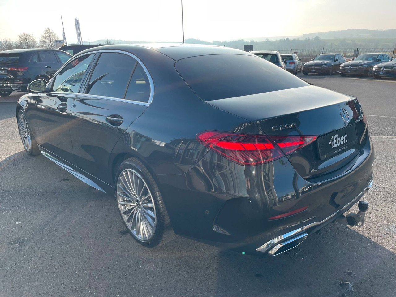 Mercedes-Benz C 200 4M AMG Pano+AHK+360°+Digital+Ambiente - Sedan: foto 3 Mercedes-Benz C 200 4M AMG Pano+AHK+360°+Digital+Ambiente - Sedan: foto 3