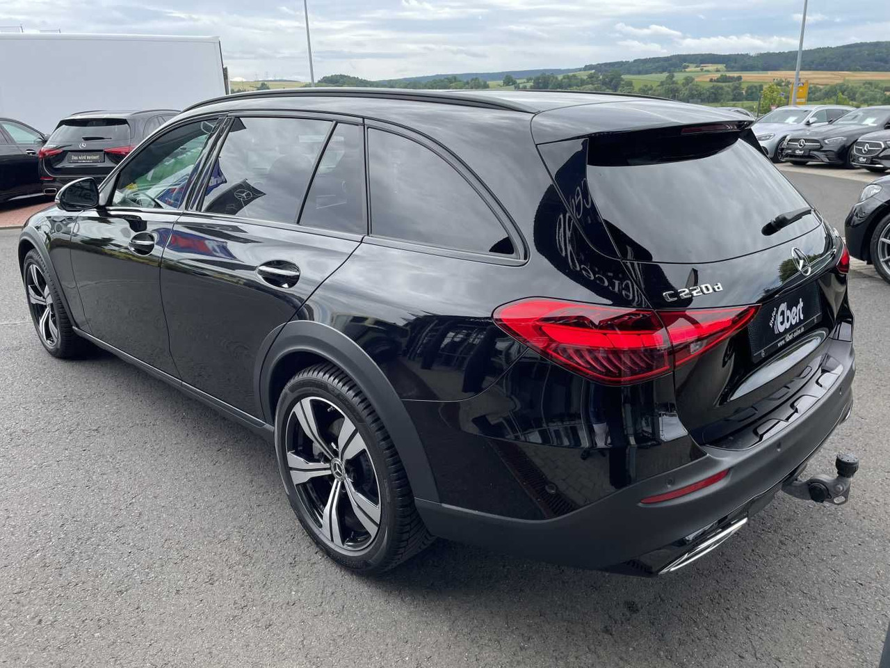 Mercedes-Benz C 220 d T 4M ALL-Terrain AHK+360°+ Digital+Leder - Coche: foto 3 Mercedes-Benz C 220 d T 4M ALL-Terrain AHK+360°+ Digital+Leder - Coche: foto 3