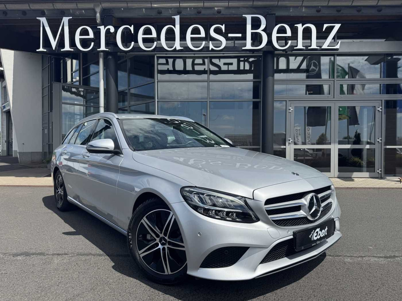 Mercedes-Benz C 220d T Avantgarde+RKamera+LED+TotW+SpurH - Coche: foto 1 Mercedes-Benz C 220d T Avantgarde+RKamera+LED+TotW+SpurH - Coche: foto 1