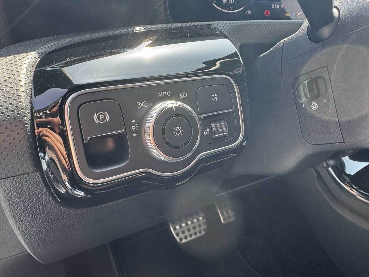 Coche familiar Mercedes-Benz CLA 220d Shooting Brake AMG+Pano+Distr+AHK+uvm.: foto 11 Coche familiar Mercedes-Benz CLA 220d Shooting Brake AMG+Pano+Distr+AHK+uvm.: foto 11