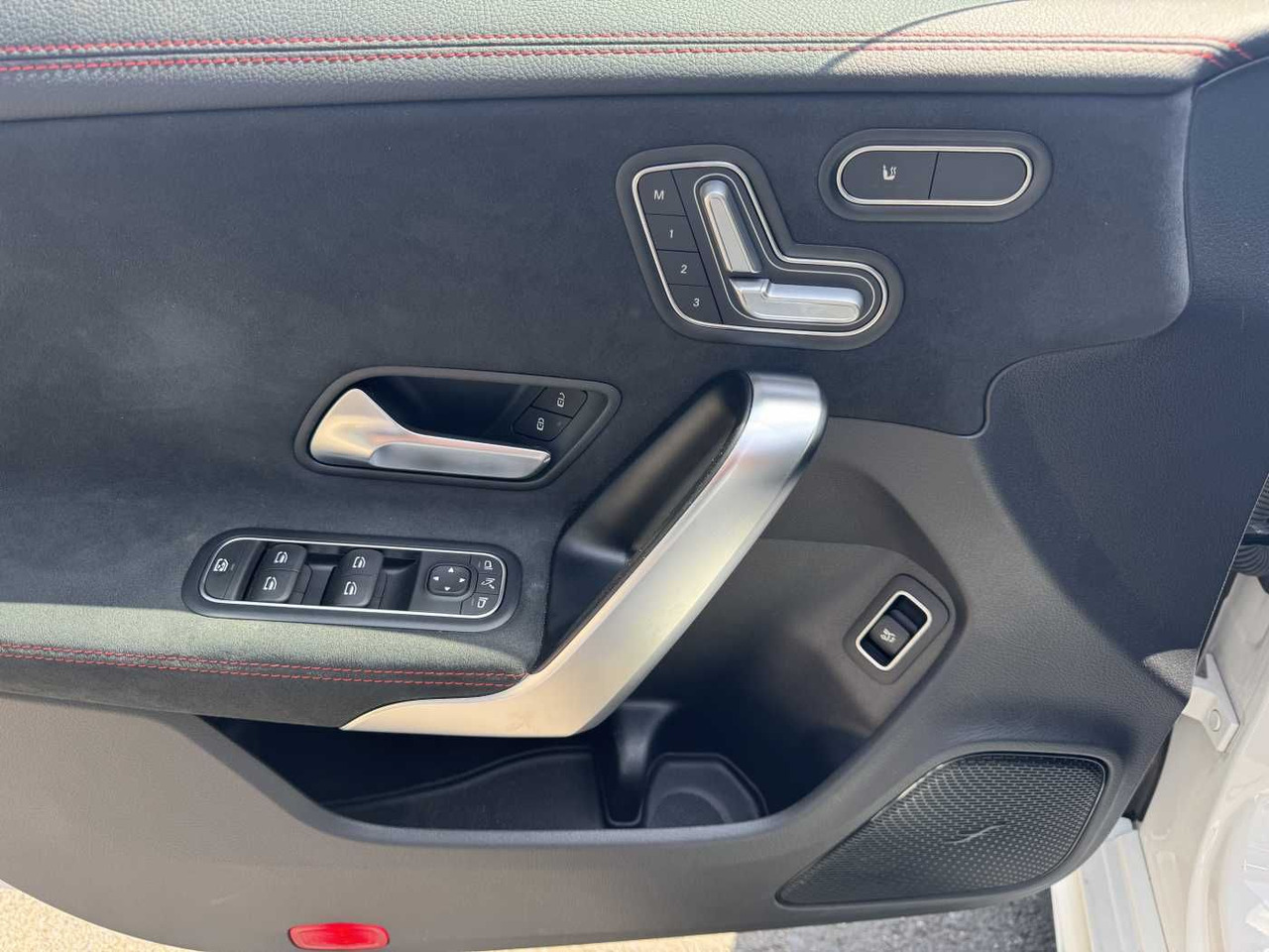 Coche familiar Mercedes-Benz CLA 220d Shooting Brake AMG+Pano+Distr+AHK+uvm.: foto 10 Coche familiar Mercedes-Benz CLA 220d Shooting Brake AMG+Pano+Distr+AHK+uvm.: foto 10