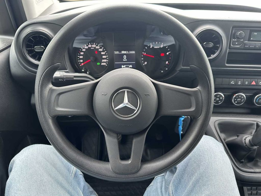 Furgoneta pequeña Mercedes-Benz Citan 108 CDI Klima: foto 11 Furgoneta pequeña Mercedes-Benz Citan 108 CDI Klima: foto 11