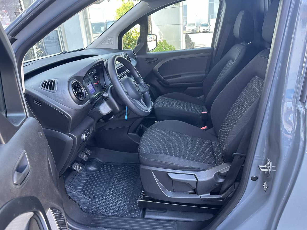 Furgoneta pequeña Mercedes-Benz Citan 108 CDI Regal Klima: foto 11