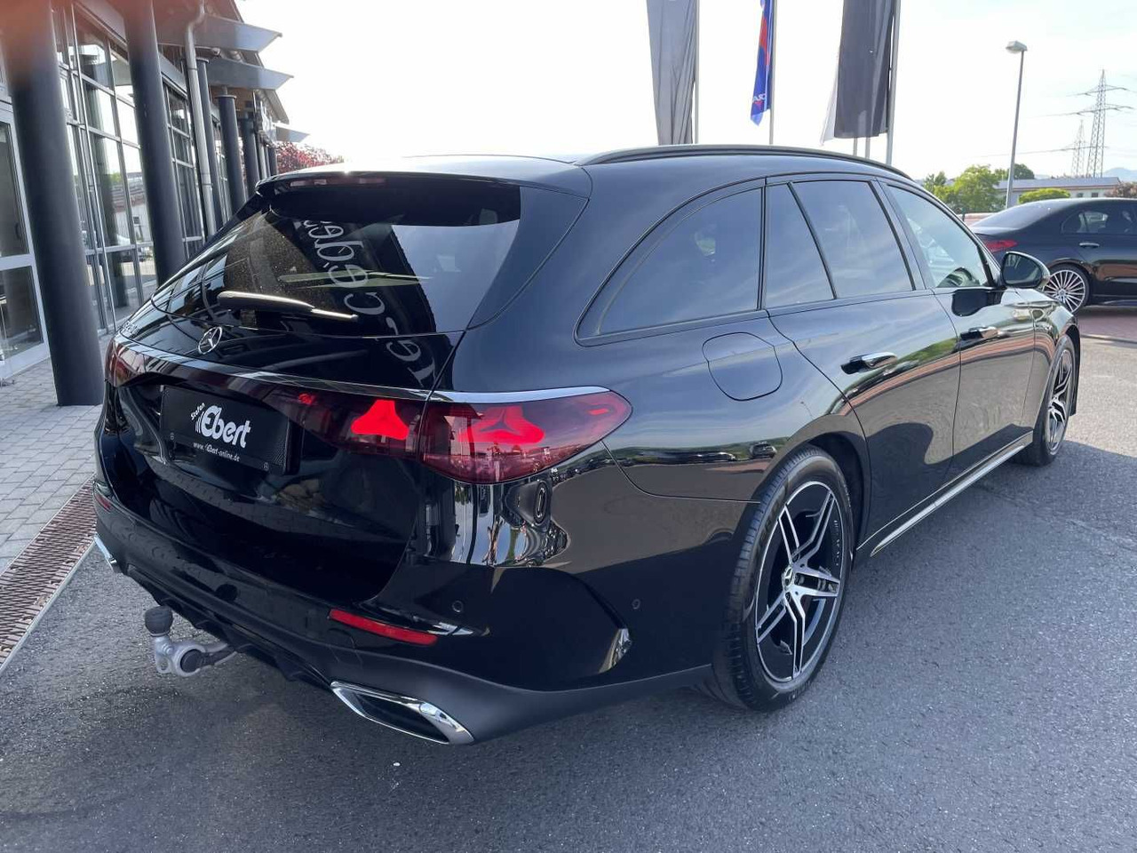 Mercedes-Benz E 220 d T AMG-Line AHK+Distr+R-Kamera +Ambiente+ - Coche: foto 4 Mercedes-Benz E 220 d T AMG-Line AHK+Distr+R-Kamera +Ambiente+ - Coche: foto 4