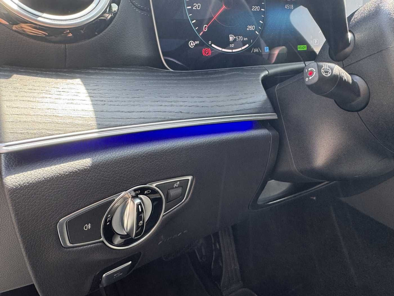 Leasing financiero de  Mercedes-Benz E 220d AMG+Pano+Burm+Distr+Memory+AHK+360 leasing Mercedes-Benz E 220d AMG+Pano+Burm+Distr+Memory+AHK+360: foto 10
