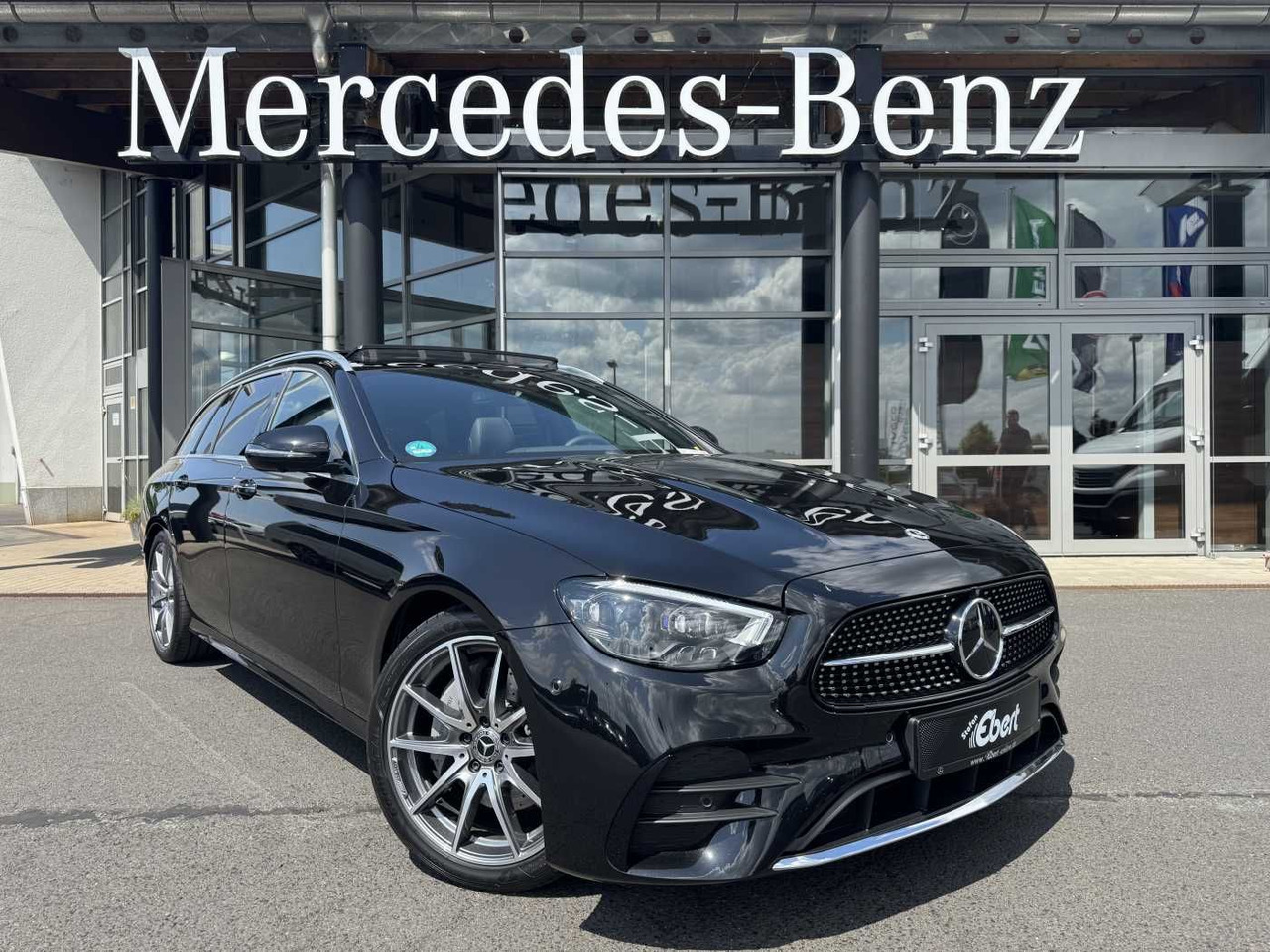 Mercedes-Benz E 220d AMG+Pano+Burm+Distr+Memory+AHK+360 - Coche: foto 1 Mercedes-Benz E 220d AMG+Pano+Burm+Distr+Memory+AHK+360 - Coche: foto 1