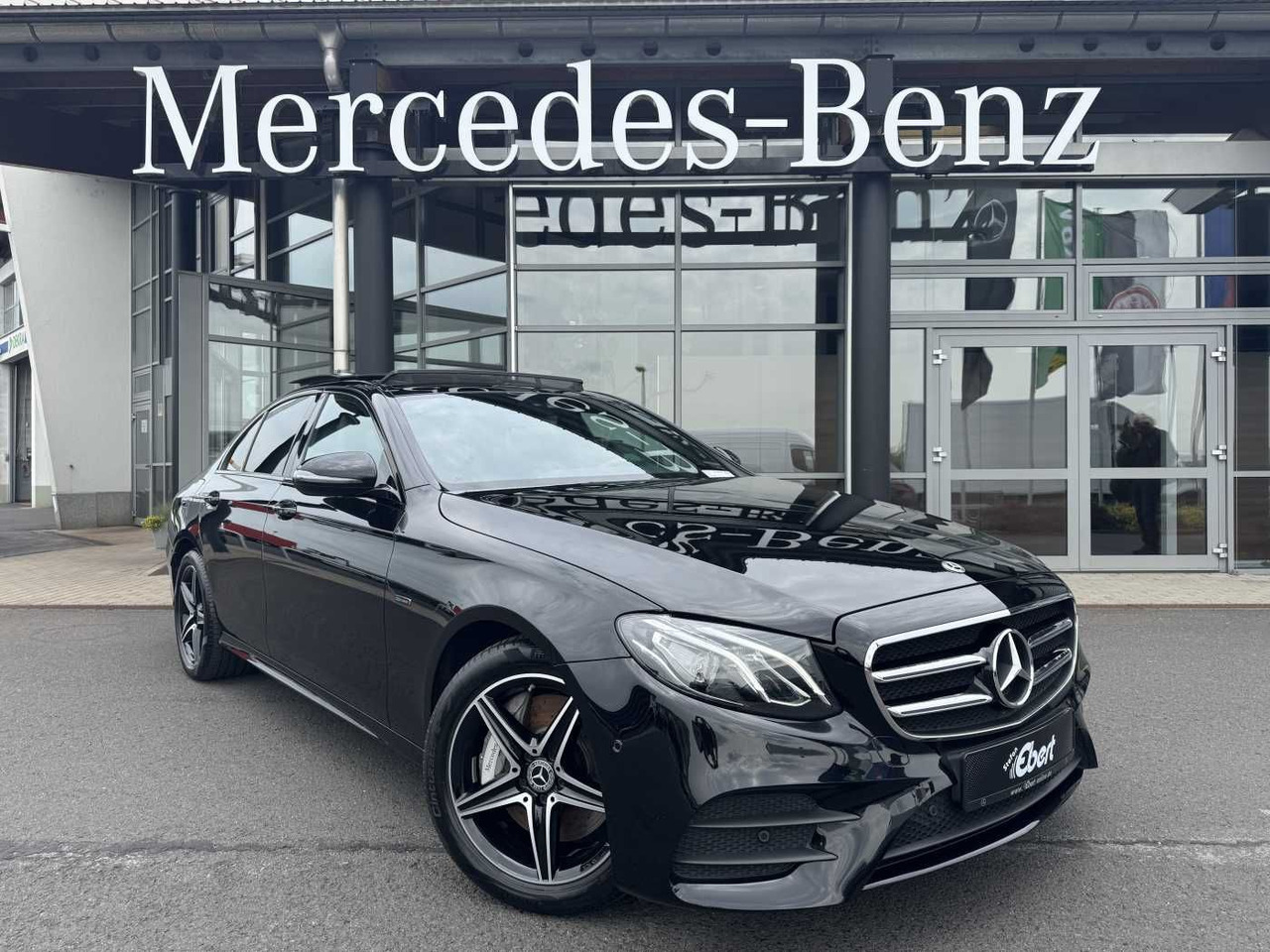Mercedes-Benz E 300de 9G AMG+Pano+Memory+Ambiente+RFK+Night - Sedan: foto 1 Mercedes-Benz E 300de 9G AMG+Pano+Memory+Ambiente+RFK+Night - Sedan: foto 1