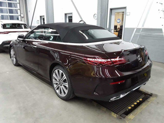 Mercedes-Benz E 400d Cabrio VOLL+AMG+Massage+Distr+Burm - Coche: foto 4 Mercedes-Benz E 400d Cabrio VOLL+AMG+Massage+Distr+Burm - Coche: foto 4