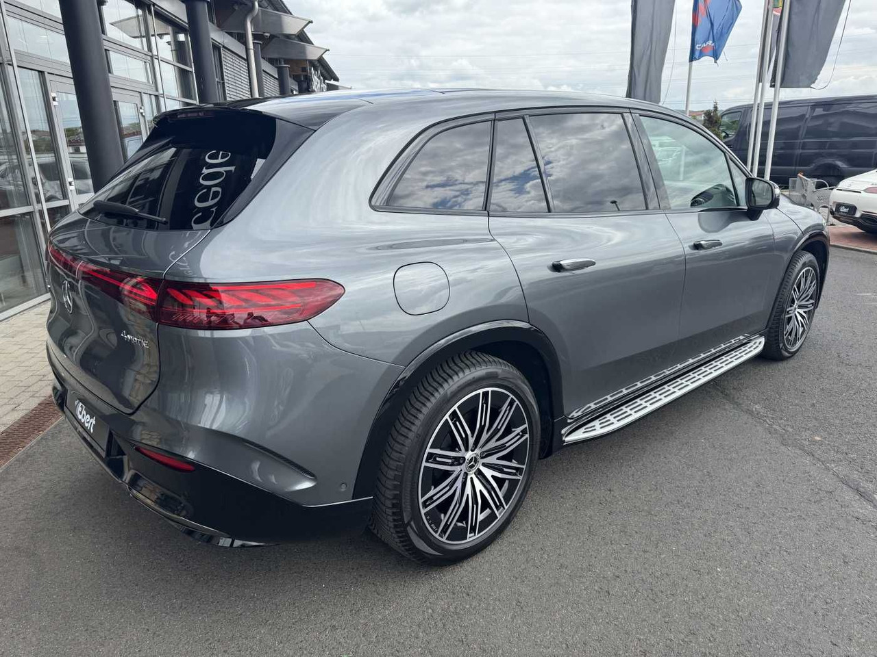 Mercedes-Benz EQS SUV 450 4M AMG+Pano+Distr+Offroad+HUD+360 - SUV/ Todoterreno: foto 4 Mercedes-Benz EQS SUV 450 4M AMG+Pano+Distr+Offroad+HUD+360 - SUV/ Todoterreno: foto 4