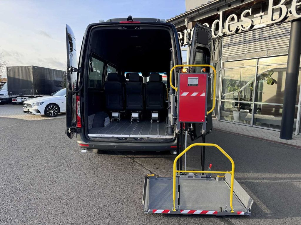 Mercedes-Benz Sprinter 317 CDI Rollstuhl-/Behinderten-Lift AMF - Ambulancia: foto 2 Mercedes-Benz Sprinter 317 CDI Rollstuhl-/Behinderten-Lift AMF - Ambulancia: foto 2