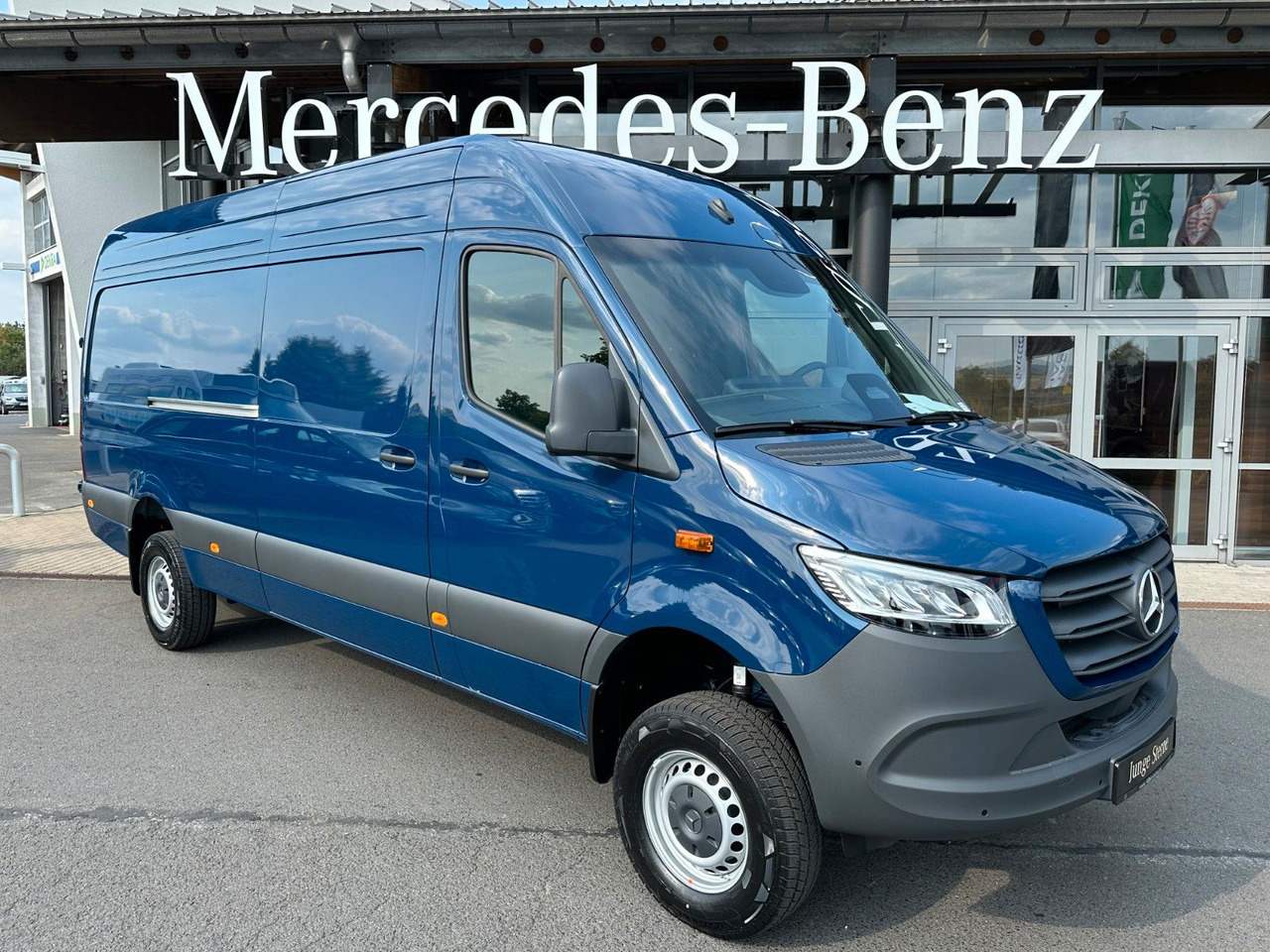 Mercedes-Benz Sprinter 319 CDI 4x4 4325 Klima LED MBUX Kamera - Furgón: foto 1 Mercedes-Benz Sprinter 319 CDI 4x4 4325 Klima LED MBUX Kamera - Furgón: foto 1