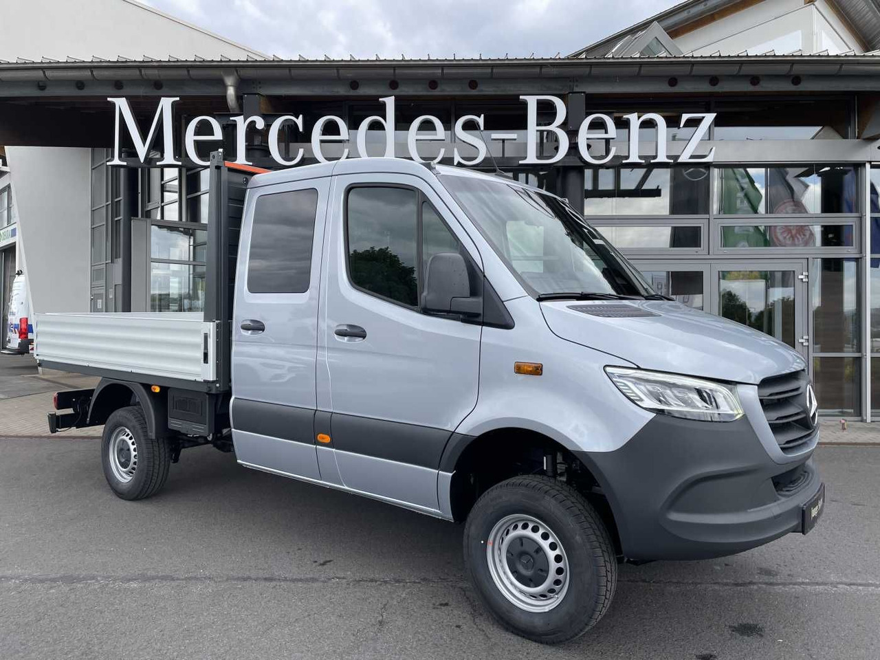 Mercedes-Benz Sprinter 319 CDI 4x4 DoKa Klima Stdheiz AHK LED - Caja abierta furgoneta: foto 1 Mercedes-Benz Sprinter 319 CDI 4x4 DoKa Klima Stdheiz AHK LED - Caja abierta furgoneta: foto 1