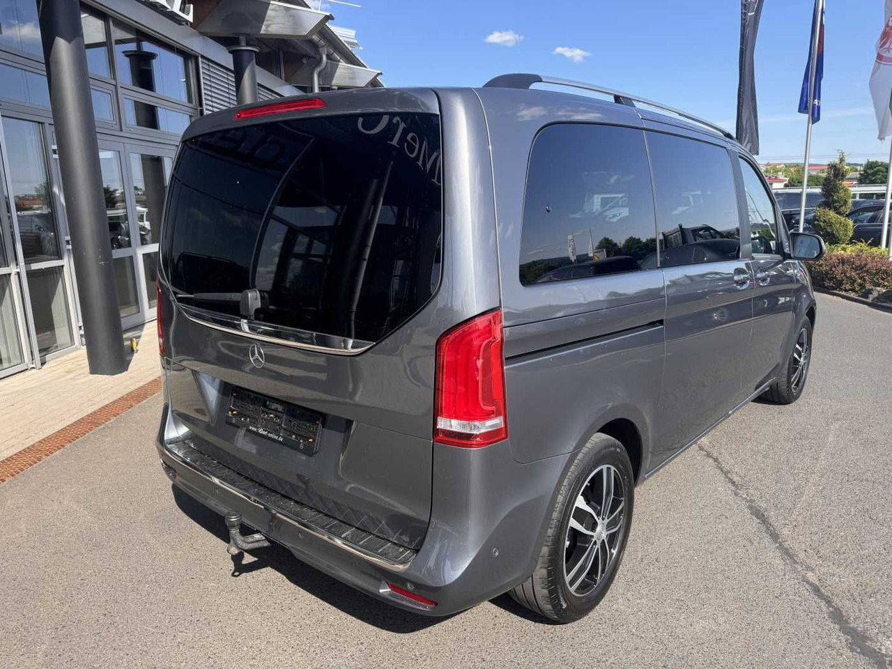 Mercedes-Benz V 220 d EDITION Liege-Paket AHK2,5 LED DAB MBUX - Coche: foto 4 Mercedes-Benz V 220 d EDITION Liege-Paket AHK2,5 LED DAB MBUX - Coche: foto 4