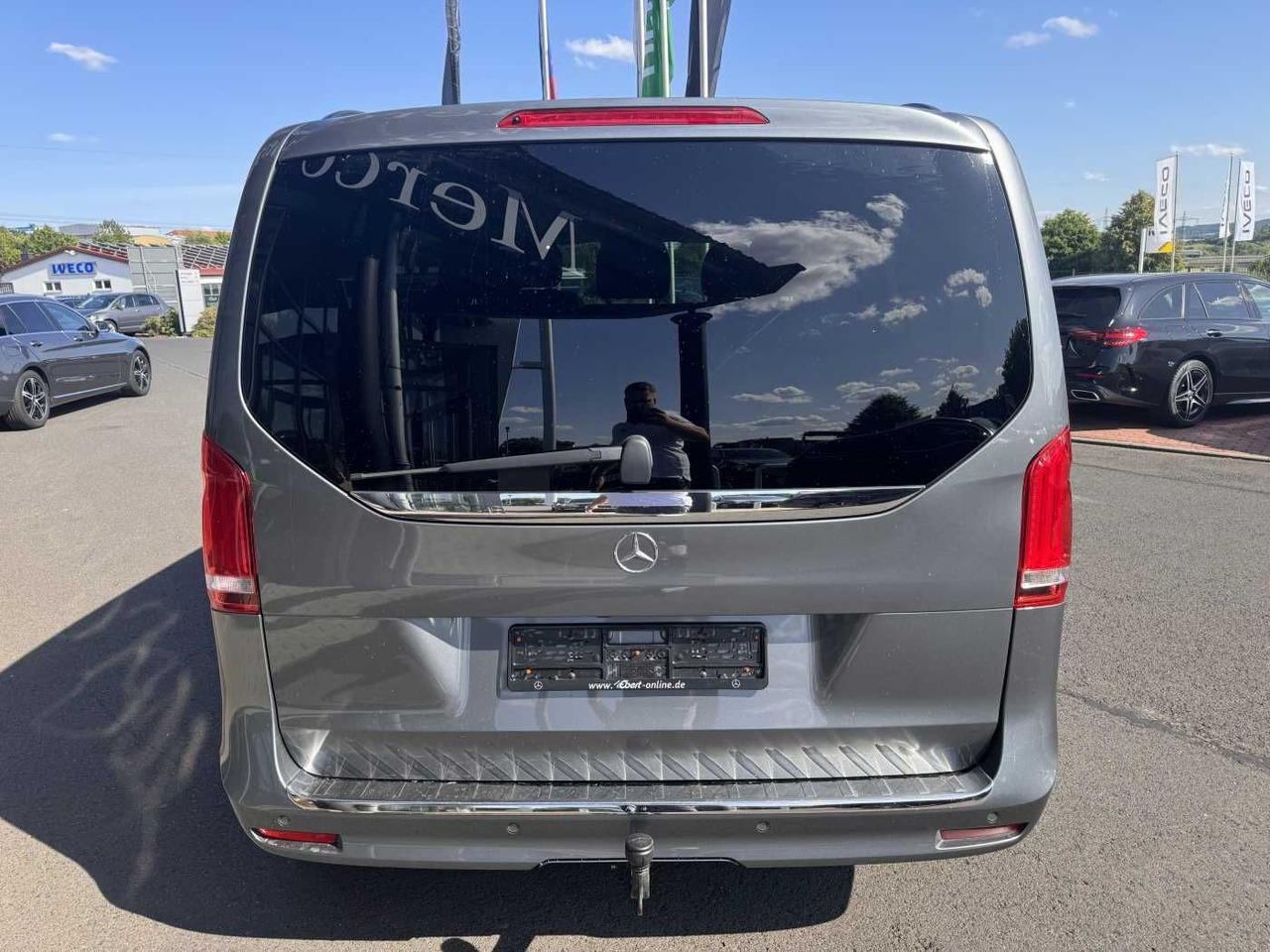 Mercedes-Benz V 220 d EDITION Liege-Paket AHK2,5 LED DAB MBUX - Coche: foto 5 Mercedes-Benz V 220 d EDITION Liege-Paket AHK2,5 LED DAB MBUX - Coche: foto 5