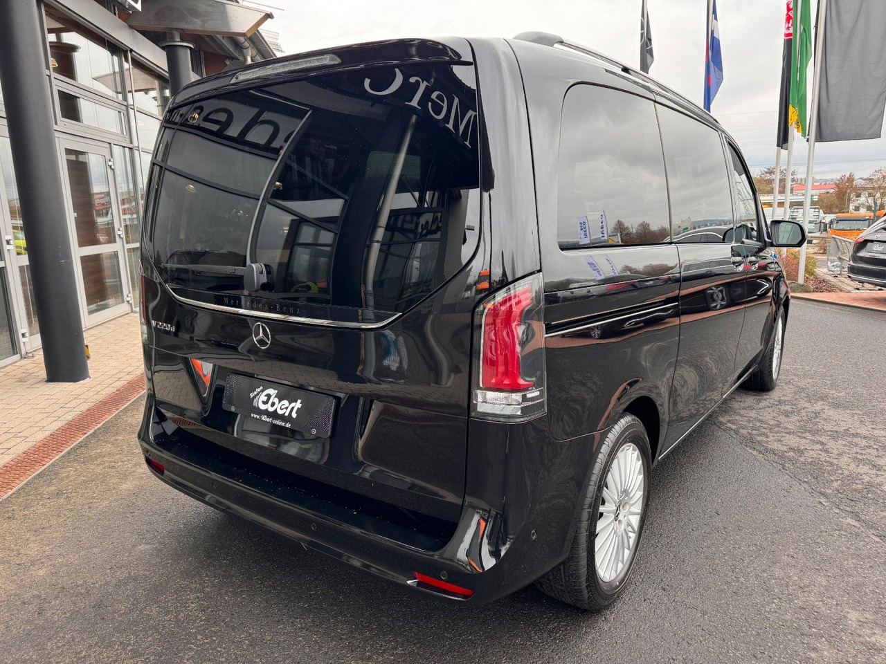 Mercedes-Benz V 220 d STYLE K Liege-Paket AHK2,5 DISTRONIC - Coche familiar: foto 4 Mercedes-Benz V 220 d STYLE K Liege-Paket AHK2,5 DISTRONIC - Coche familiar: foto 4