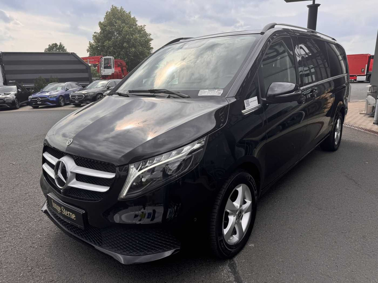 Mercedes-Benz V 300 d 4MATIC AVA 3430 AHK2,5 DISTRONIC 360 - Coche: foto 3 Mercedes-Benz V 300 d 4MATIC AVA 3430 AHK2,5 DISTRONIC 360 - Coche: foto 3