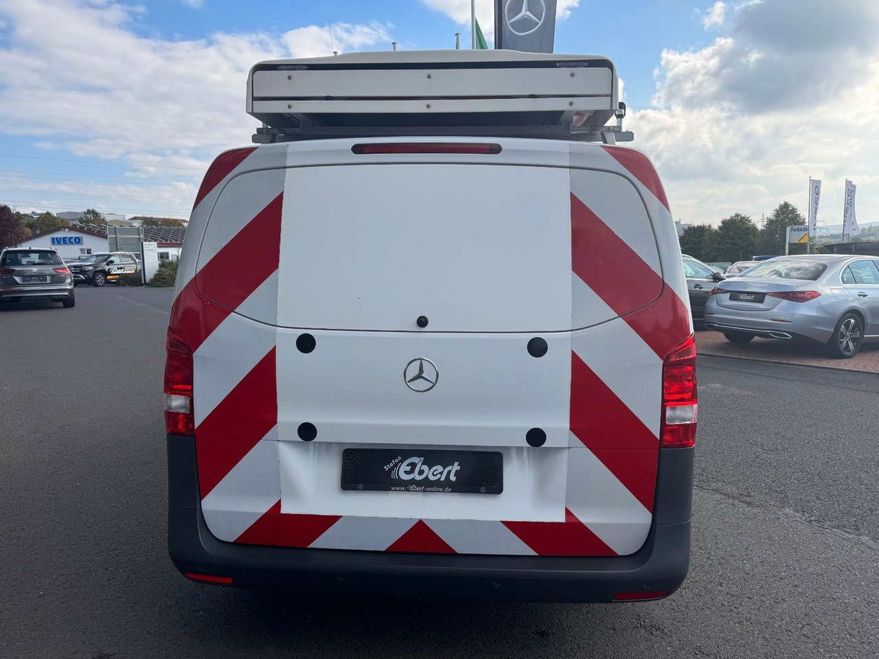 Mercedes-Benz Vito 114 CDI Tourer Begleitfahrzeug BF3+ / WVZ - Furgoneta de pasajeros: foto 5 Mercedes-Benz Vito 114 CDI Tourer Begleitfahrzeug BF3+ / WVZ - Furgoneta de pasajeros: foto 5