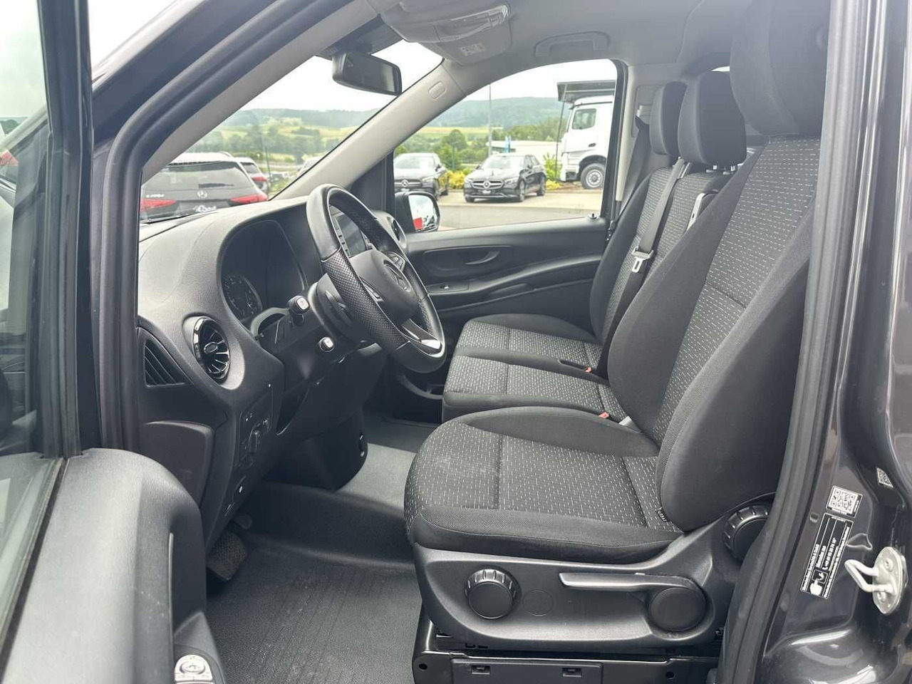 Leasing financiero de  Mercedes-Benz Vito 116 CDI Tourer 3430 9G 2xKlima Kamera leasing Mercedes-Benz Vito 116 CDI Tourer 3430 9G 2xKlima Kamera: foto 10