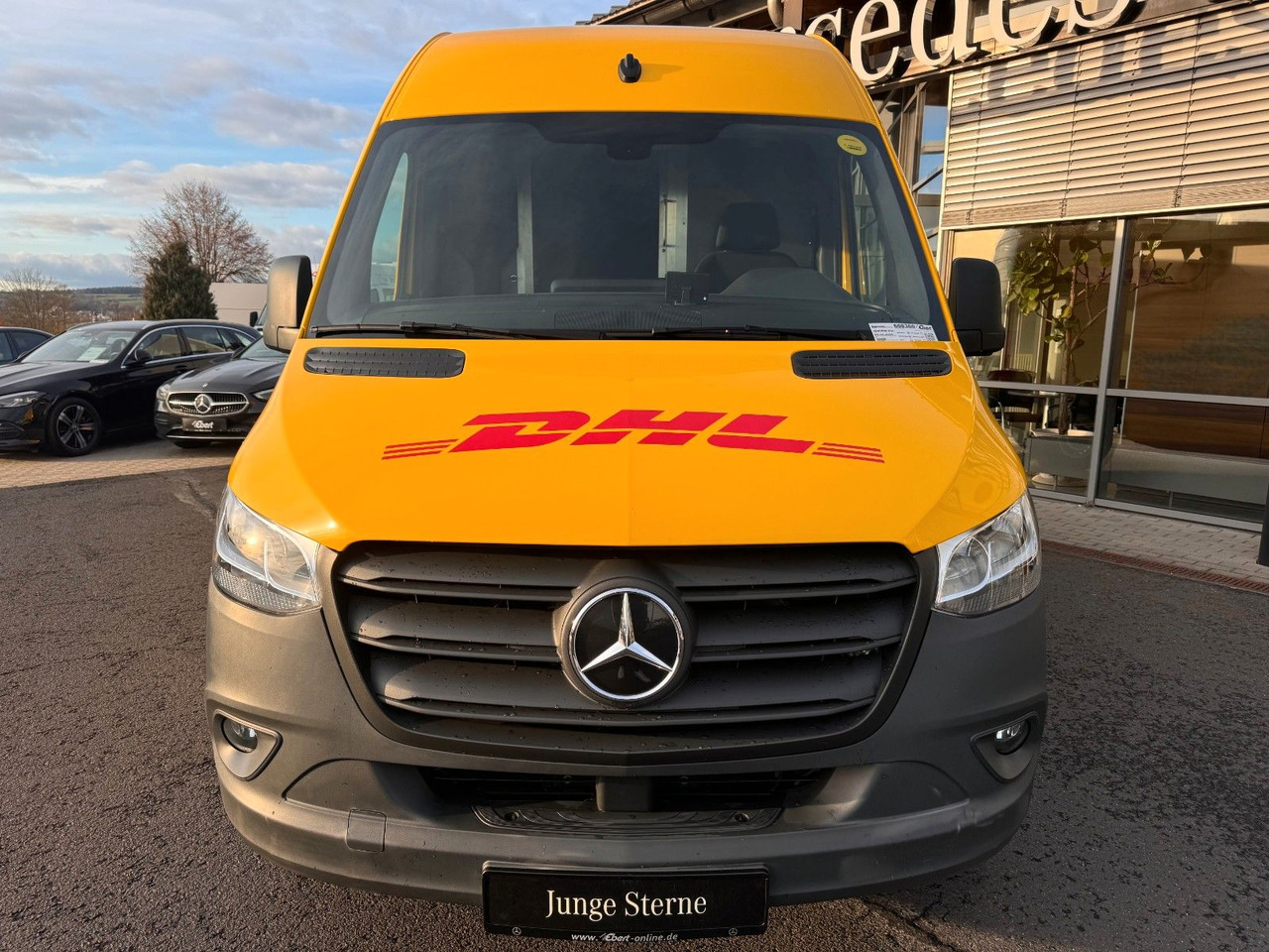 Mercedes-Benz eSprinter 312 DHL Regal KEP-Ausbau - Furgón, Furgoneta eléctrica: foto 2 Mercedes-Benz eSprinter 312 DHL Regal KEP-Ausbau - Furgón, Furgoneta eléctrica: foto 2
