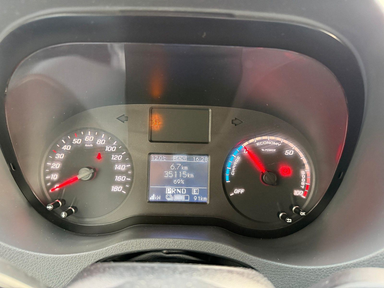 Leasing financiero de  Mercedes-Benz eSprinter 312 Klima SHZ Kamera leasing Mercedes-Benz eSprinter 312 Klima SHZ Kamera: foto 13