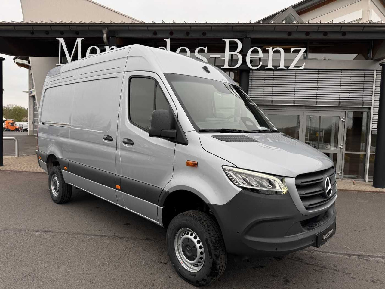 Mercedes-Benz Sprinter 319 CDI 4x4 3665 Klima Standheiz AHK - Otros: foto 1 Mercedes-Benz Sprinter 319 CDI 4x4 3665 Klima Standheiz AHK - Otros: foto 1