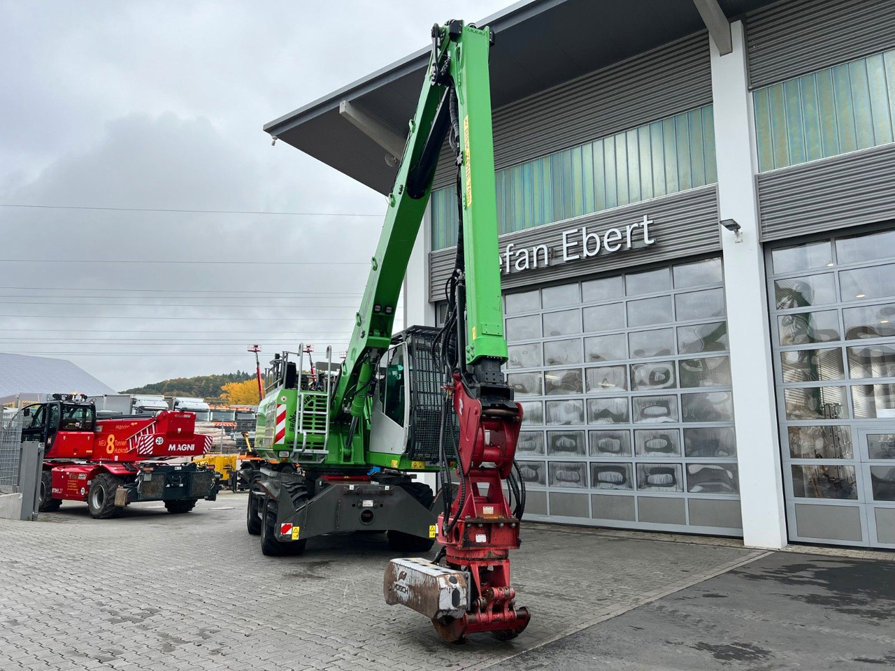 Sennebogen 718 / inkl. Vosch Fällzange / nur 1.965h! - Excavadora de ruedas: foto 3 Sennebogen 718 / inkl. Vosch Fällzange / nur 1.965h! - Excavadora de ruedas: foto 3