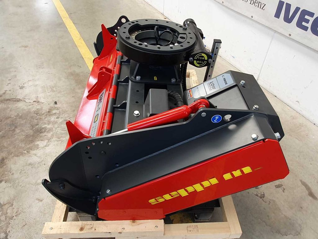 Seppi M. BMS-F 125 Forstmulcher 10-20t Drehmotor Seppi M. BMS-F 125 Forstmulcher 10-20t Drehmotor - Trituradora forestal: foto 4 Seppi M. BMS-F 125 Forstmulcher 10-20t Drehmotor Seppi M. BMS-F 125 Forstmulcher 10-20t Drehmotor - Trituradora forestal: foto 4