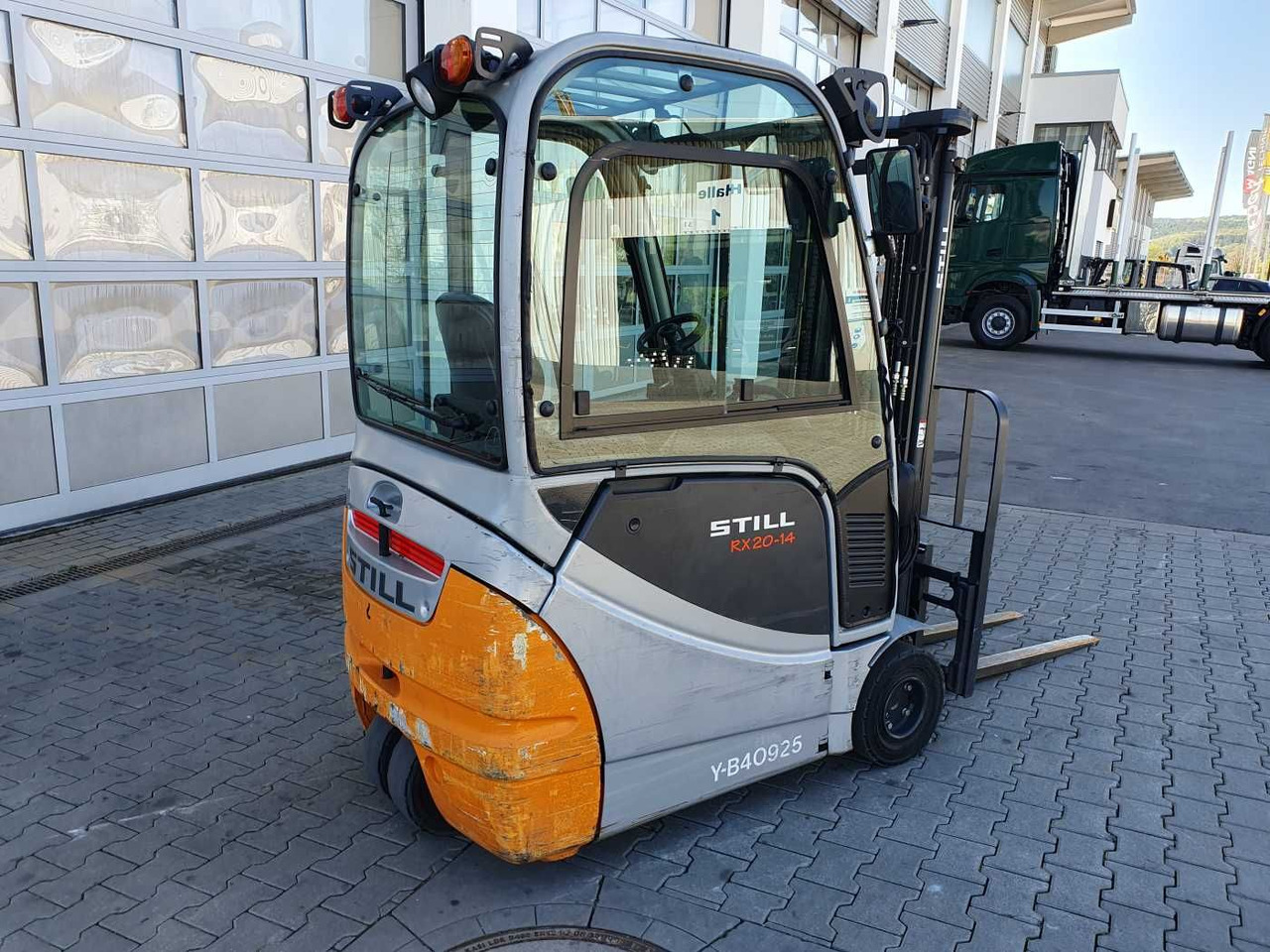 Still RX20-14 / 2023 / Triplex: 4.60m! / 2.604h / SS - Carretilla elevadora eléctrica: foto 4 Still RX20-14 / 2023 / Triplex: 4.60m! / 2.604h / SS - Carretilla elevadora eléctrica: foto 4