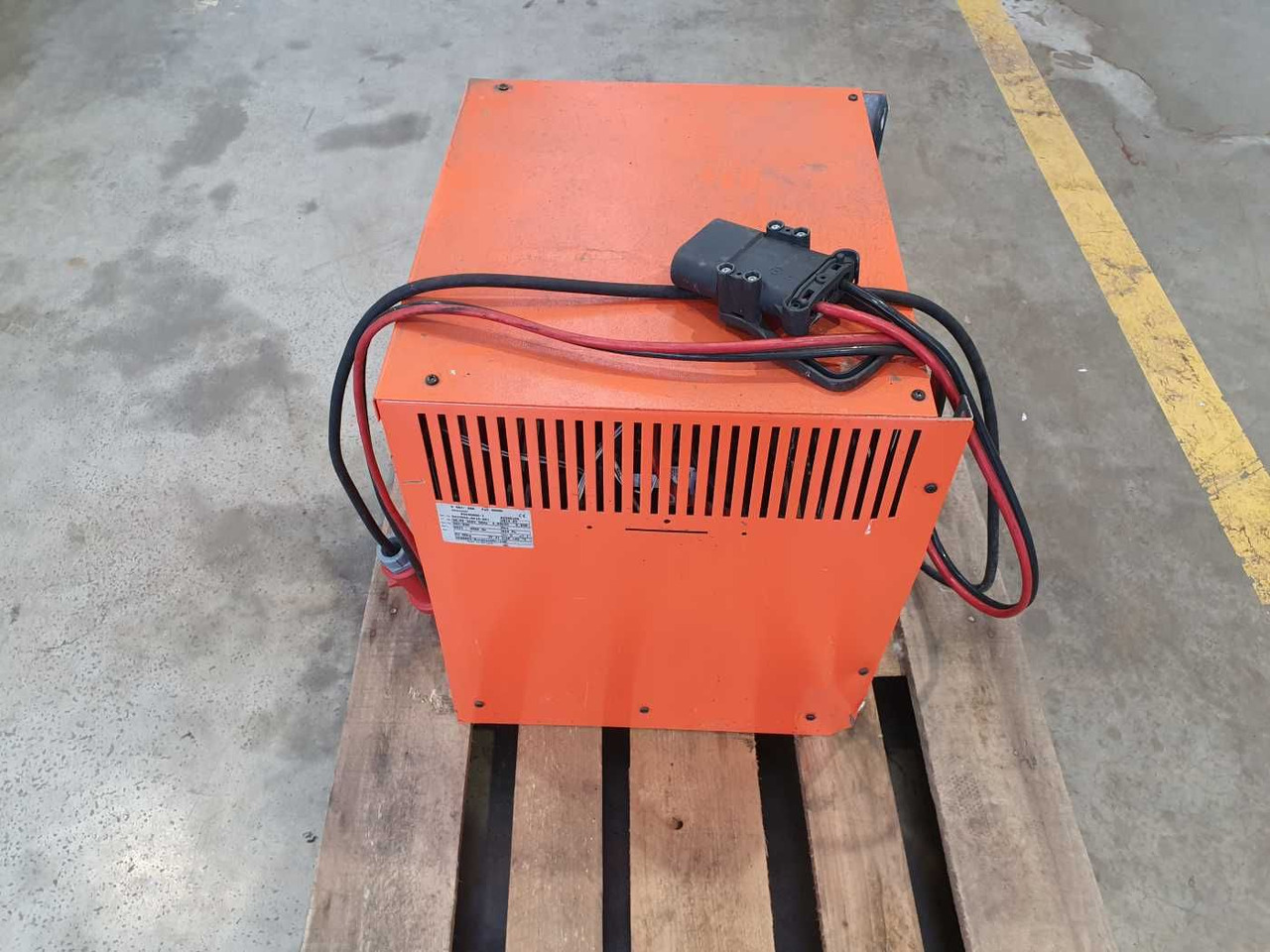 Carretilla elevadora eléctrica Toyota 8FBET15 / Batterie 07/2023 / HH: 4.3m! / 2.849h: foto 14