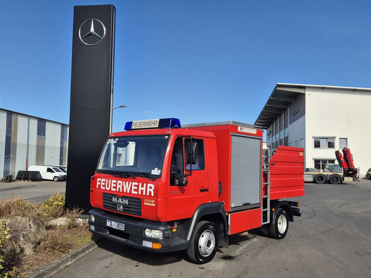 MAN LE 8.150 Schaumlöschfahrzeug Schmitz SLF25/25 - Vehículo comercial ligero: foto 1 MAN LE 8.150 Schaumlöschfahrzeug Schmitz SLF25/25 - Vehículo comercial ligero: foto 1