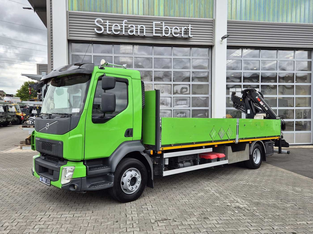 Volvo FL 42 R Kran Hiab XS 088 Funk bis 14 m! Kamera - Camión caja abierta, Camión grúa: foto 4 Volvo FL 42 R Kran Hiab XS 088 Funk bis 14 m! Kamera - Camión caja abierta, Camión grúa: foto 4