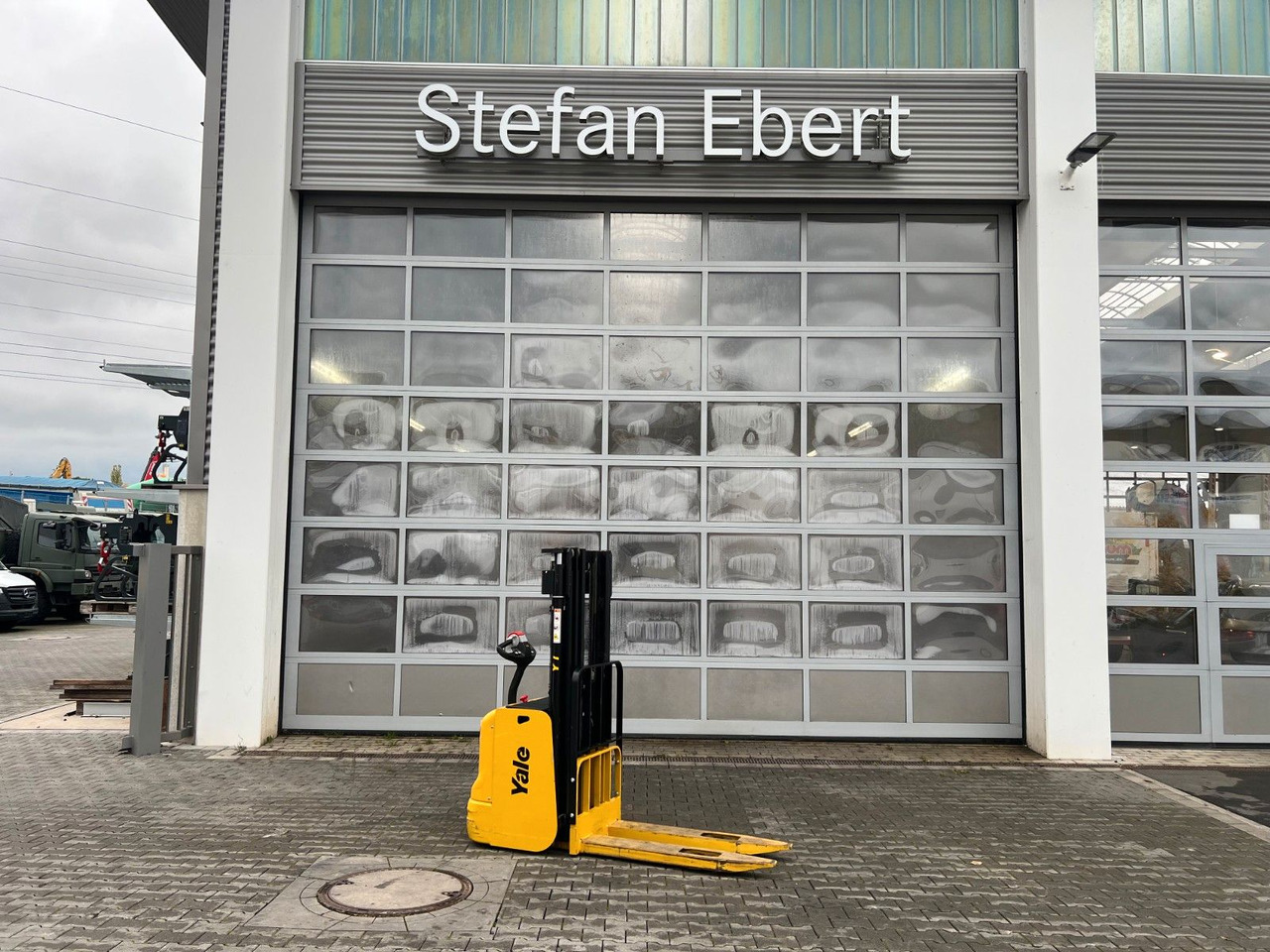 Yale MS 12 AC / Triplex: 4m! / nur 229h! / 2014 - Apilador: foto 1 Yale MS 12 AC / Triplex: 4m! / nur 229h! / 2014 - Apilador: foto 1