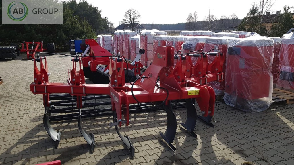 AMJ Agro subsoiler 3 m - Subsolador: foto 1 AMJ Agro subsoiler 3 m - Subsolador: foto 1