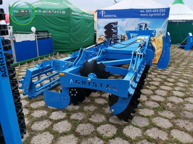 Agristal BTH hydraulic folding disc harrow 4.5 m - Grada: foto 3 Agristal BTH hydraulic folding disc harrow 4.5 m - Grada: foto 3