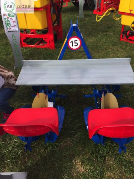 Agro-Osek 2-row seeding planter - Maquinaria de siembra: foto 2 Agro-Osek 2-row seeding planter - Maquinaria de siembra: foto 2