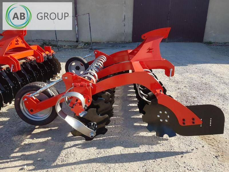 Awemak front-mounted disc harrow OZYRYS BTF 30 - Rastras: foto 2 Awemak front-mounted disc harrow OZYRYS BTF 30 - Rastras: foto 2