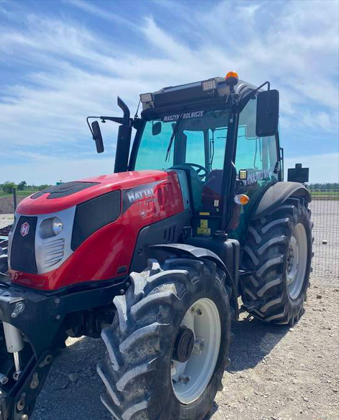 Ciągnik Hattat 4110 - Tractor: foto 3 Ciągnik Hattat 4110 - Tractor: foto 3