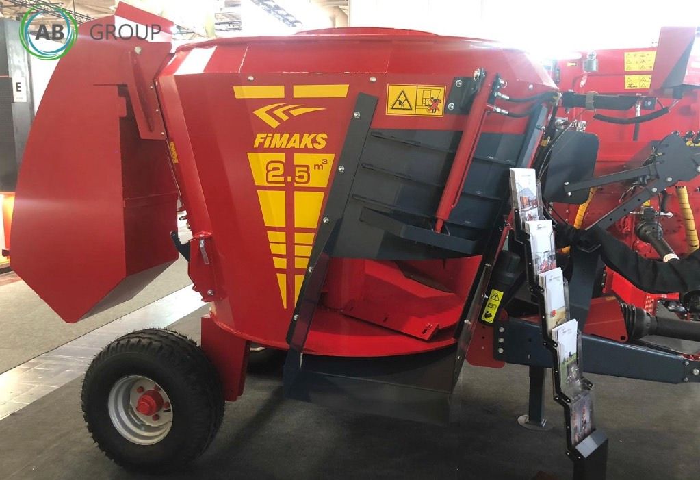 Mixer feeder Fimaks 2.5 m3 - Carro mezclador: foto 1 Mixer feeder Fimaks 2.5 m3 - Carro mezclador: foto 1