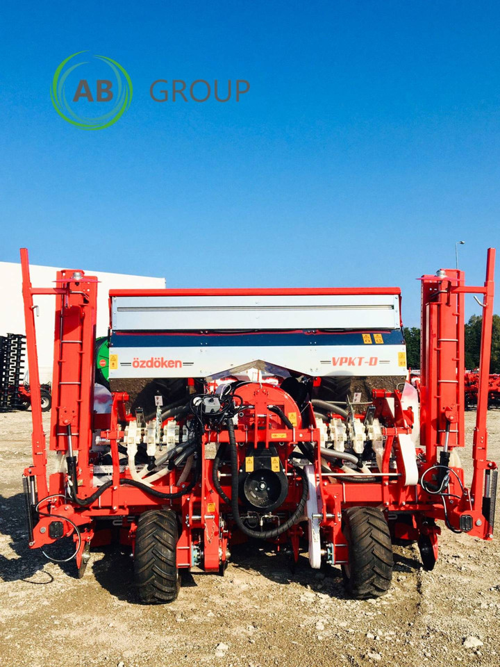 Ozdoken VPKT-DG8 eight-row pneumatic precision seeder with depth fertilization - Sembradora de precisión: foto 1 Ozdoken VPKT-DG8 eight-row pneumatic precision seeder with depth fertilization - Sembradora de precisión: foto 1