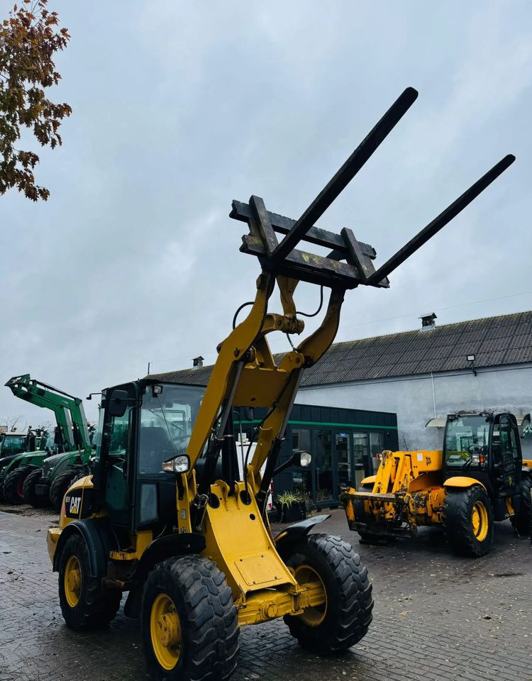 Cargadora de ruedas Caterpillar 907H: foto 8