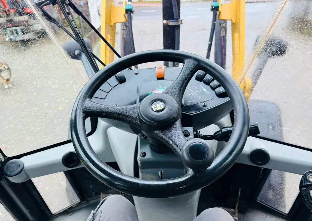 Cargadora de ruedas Caterpillar 907H: foto 18