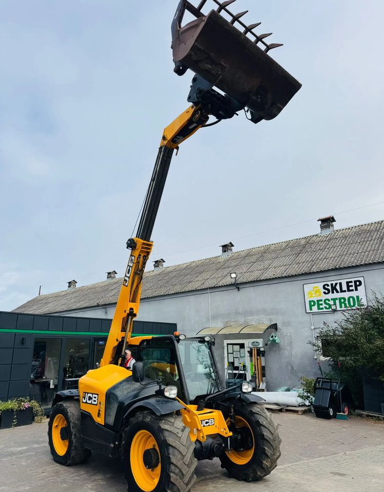 Manipulador telescópico JCB 527-58 AGRI PLUS: foto 8