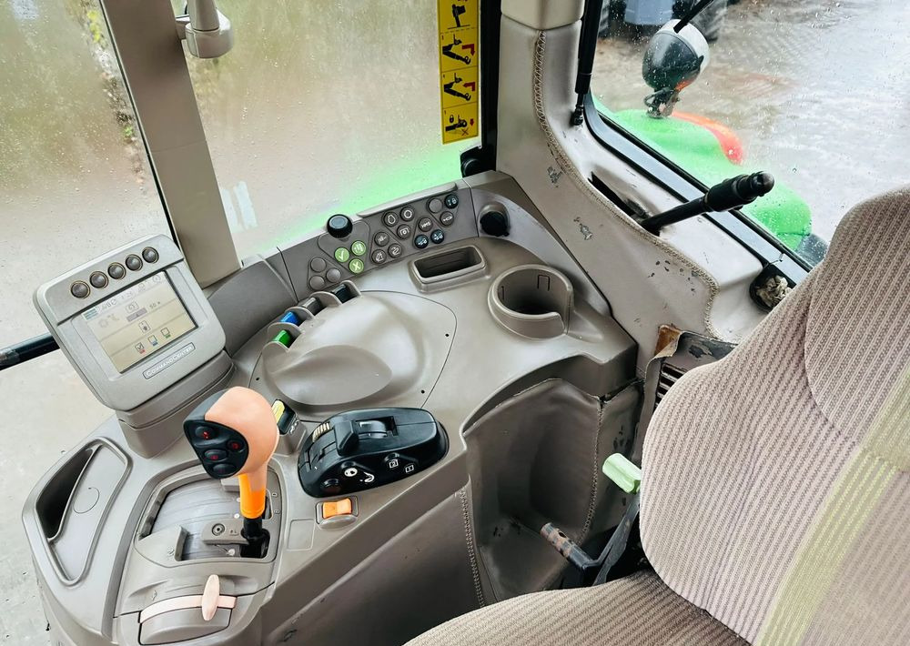Tractor John Deere 7530 PREMIUM: foto 10