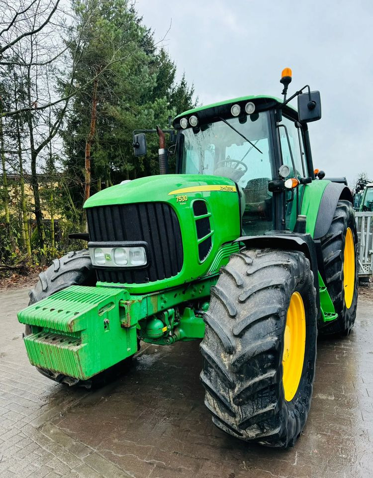Tractor John Deere 7530 PREMIUM: foto 17