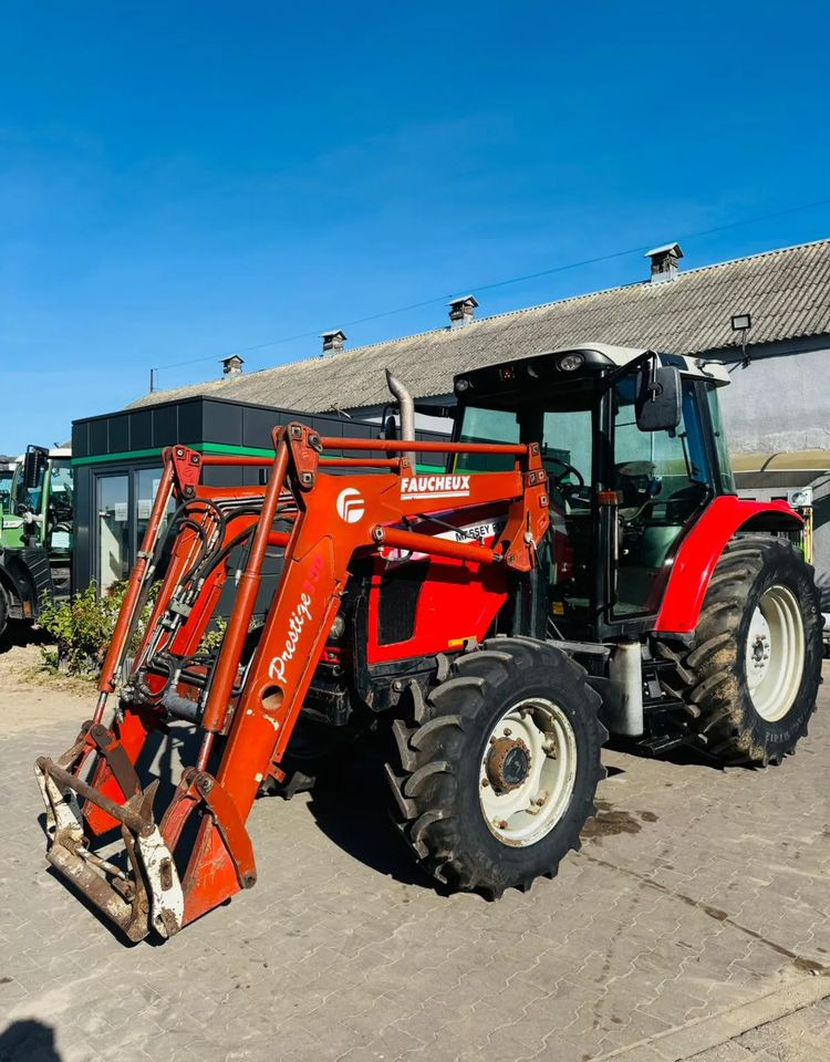 Massey Ferguson 6490 Dyna 6 - Tractor: foto 1 Massey Ferguson 6490 Dyna 6 - Tractor: foto 1
