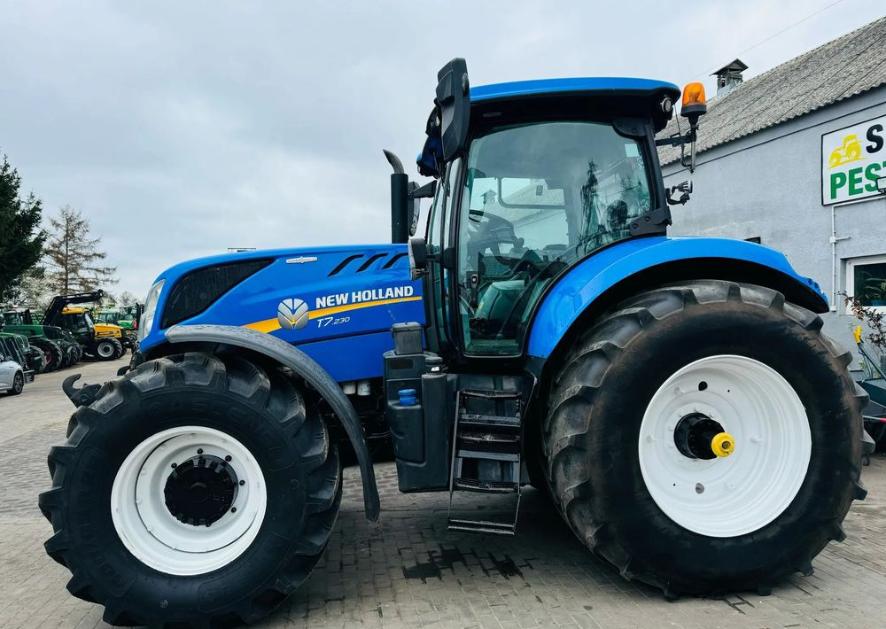 New Holland T7.230 AUTOCOMMAND - Tractor: foto 3 New Holland T7.230 AUTOCOMMAND - Tractor: foto 3